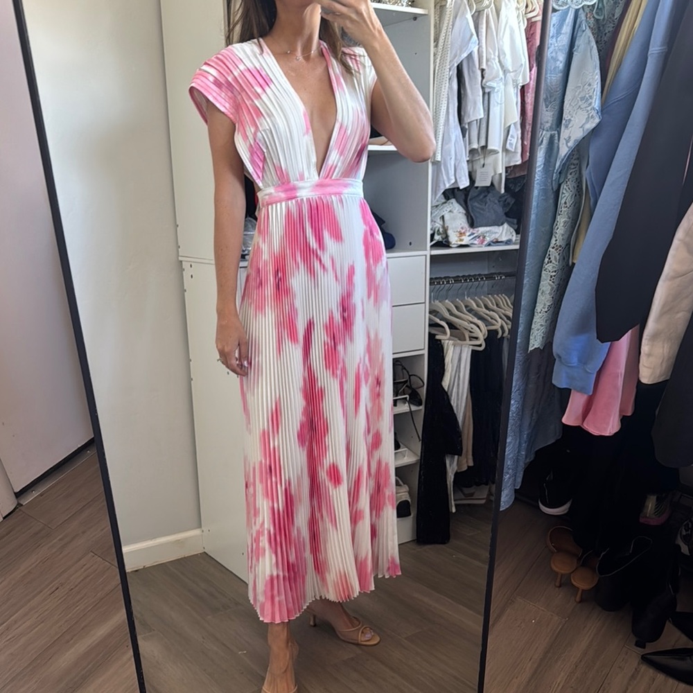 Elegant Pink and White Maxi Dress